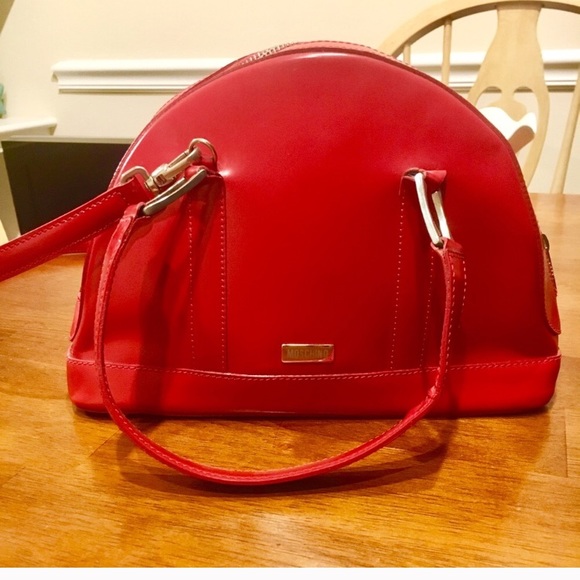 Moschino Handbags - 🎊FINAL PRICE🎊Auth. Moschino red leather handbag